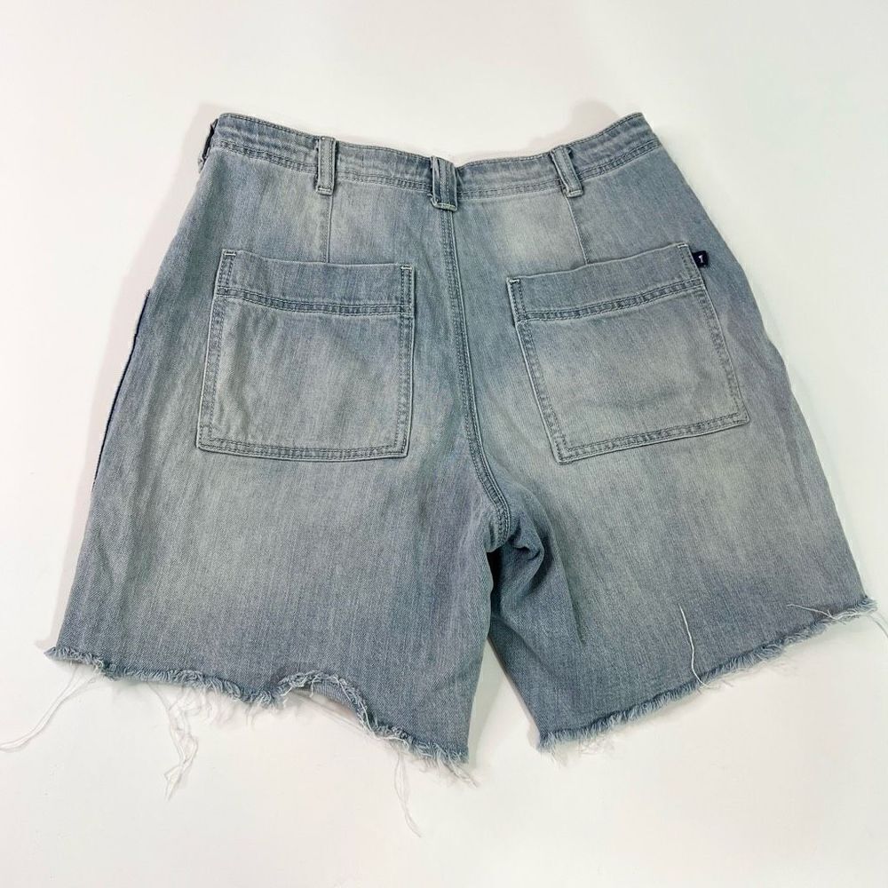 Pilcro Bermuda Shorts Women's 27 Blue Oversized Pockets Cutoff Frayed Hem Denim - Picture 11 of 12